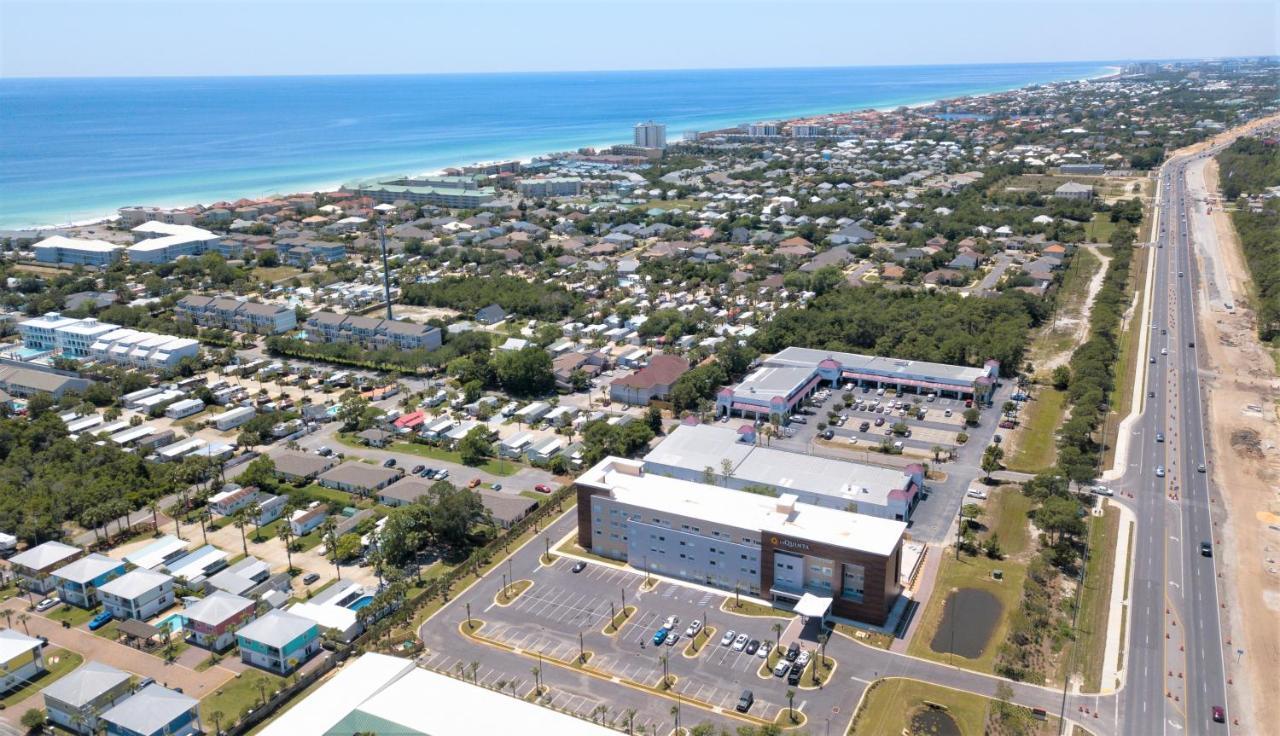 La Quinta Inn & Suites By Wyndham Miramar Beach-Destin Exterior photo
